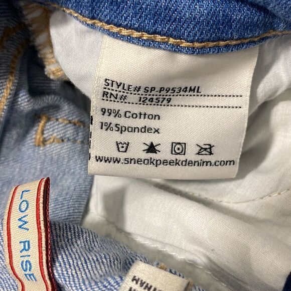 Sneak Peek Low-rise Distressed Skinny Jeans - Picture 9 of 9